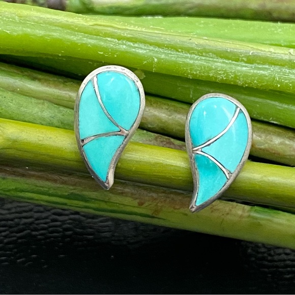 Vintage STR.SII Sterling Silver Turquoise Inlay Comma Teardrop Post Earrings - Picture 1 of 12